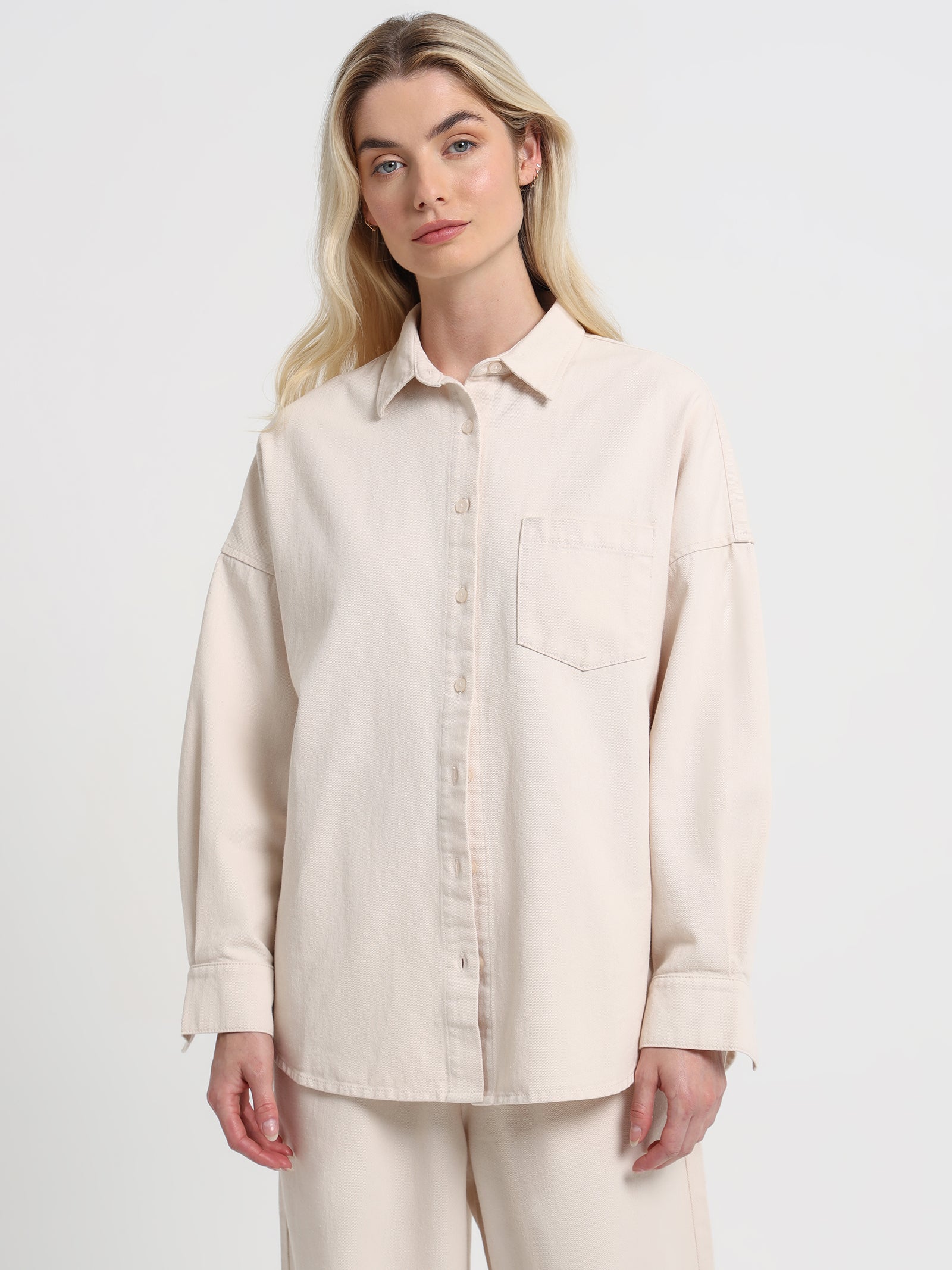 Nude lucy Brookes Shirt in Cloud Cloud | Glue Store