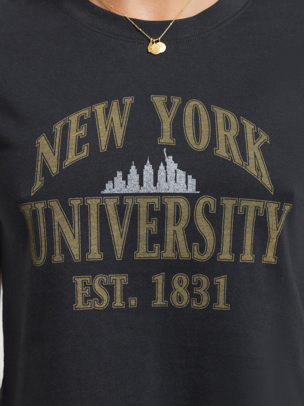 Ncaa NYU Vintage Arch Mini T-Shirt in Black | Black