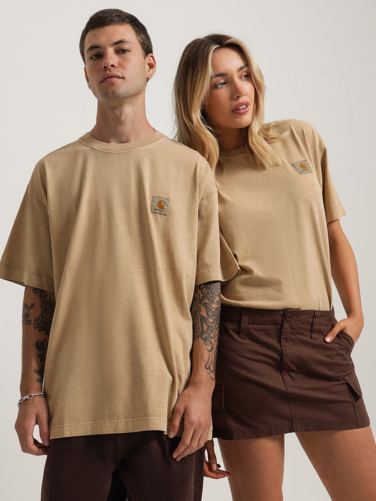 Carhartt Wip Short Sleeve Vista T-Shirt in Brown | Brown