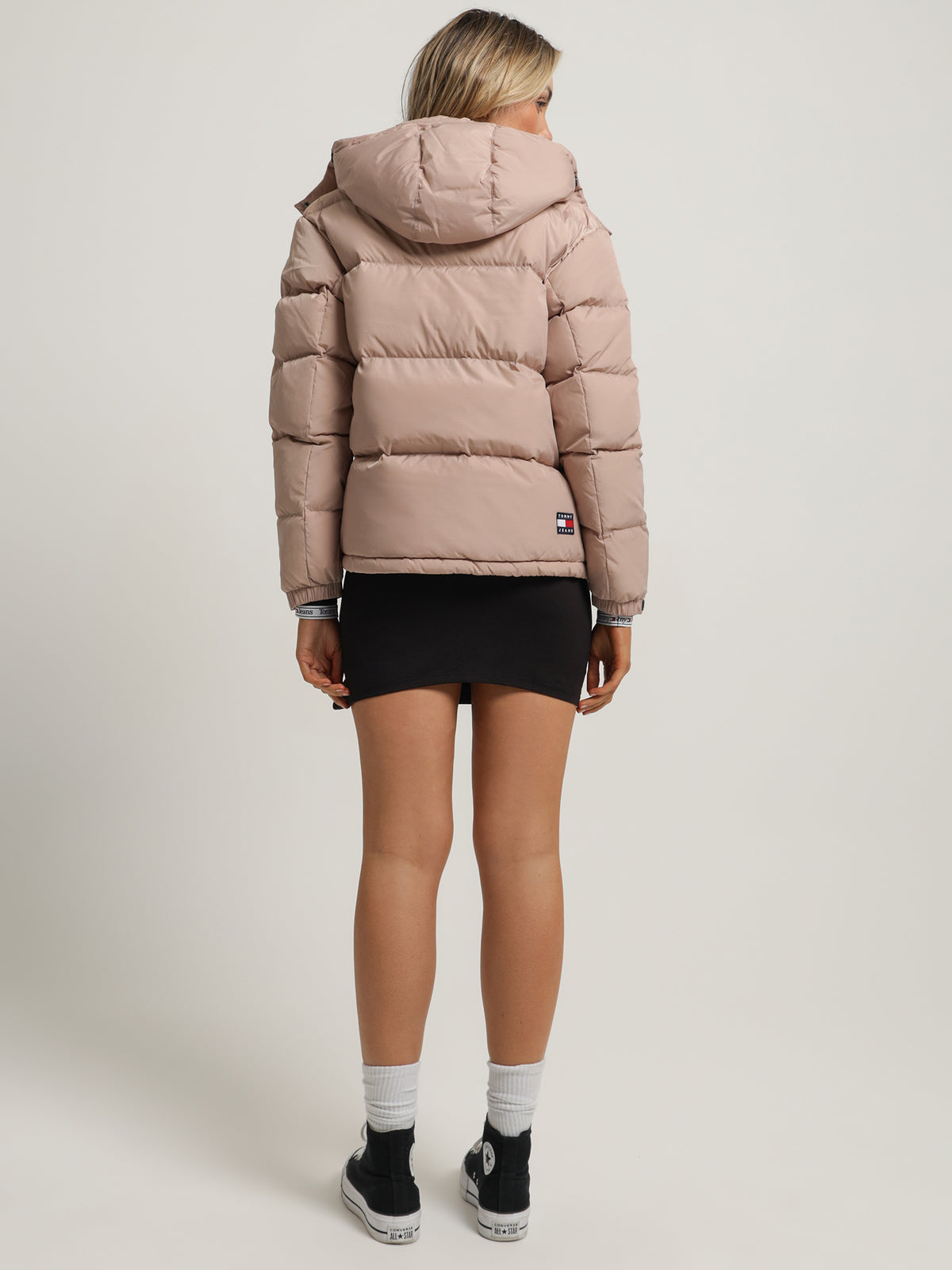 Tommy Hilfiger Badge Hooded Alaska Puffer Jacket in Warm Stone | Stone