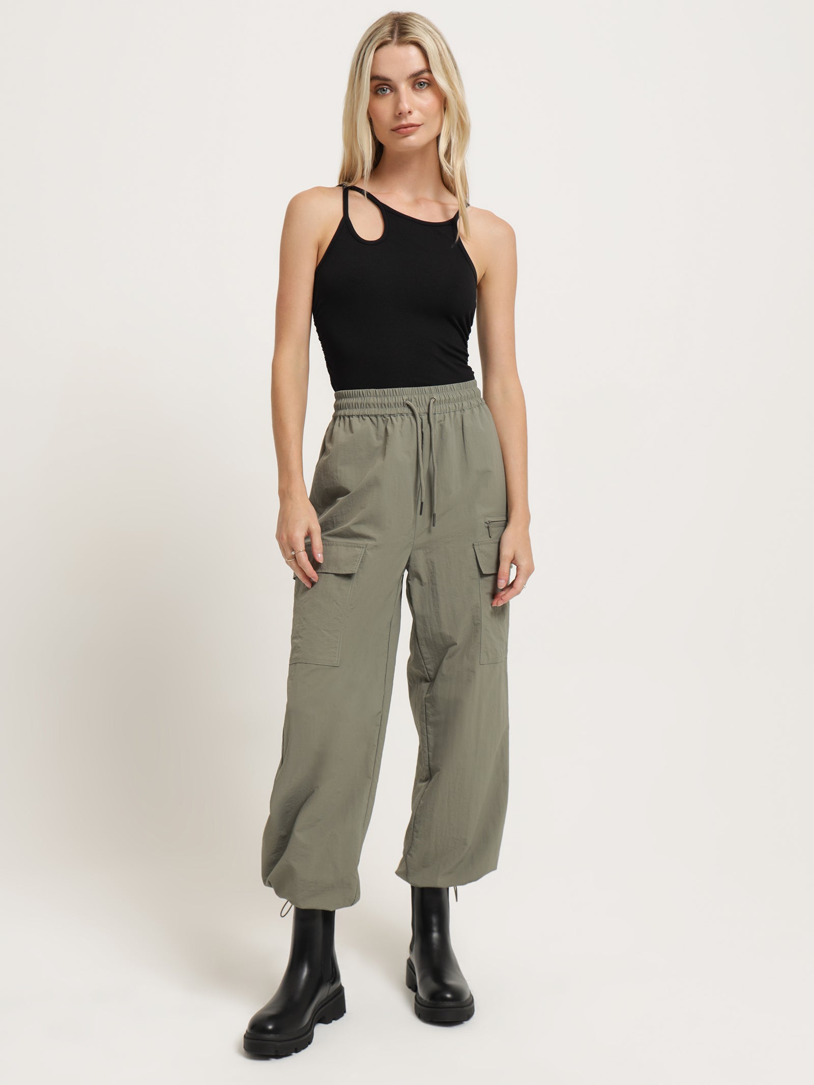 Vladia Spray Pants in Khaki