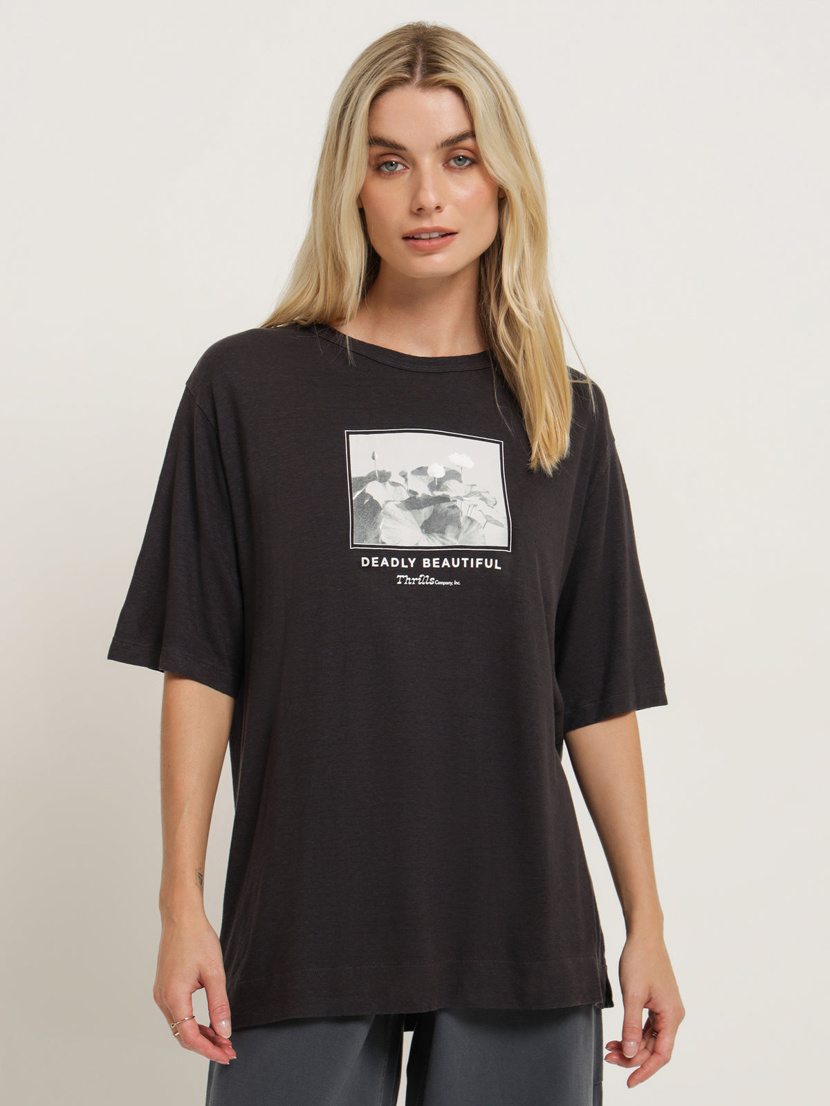 Thrills Deadly Beautiful Hemp Box Fit T-Shirt in Washed Black | Washed Black