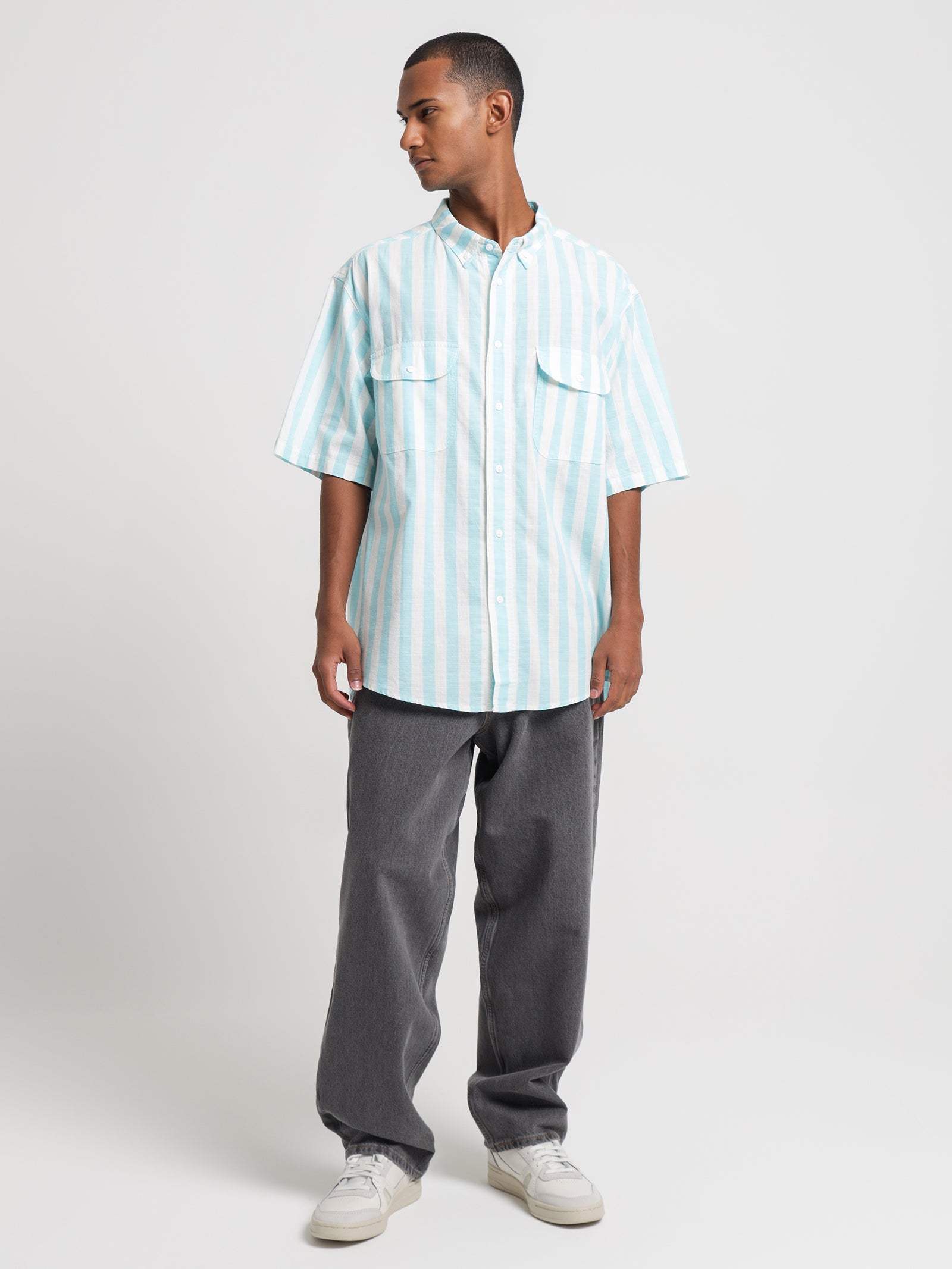 Skate Short Sleeve Woven Shirt in Blue & White