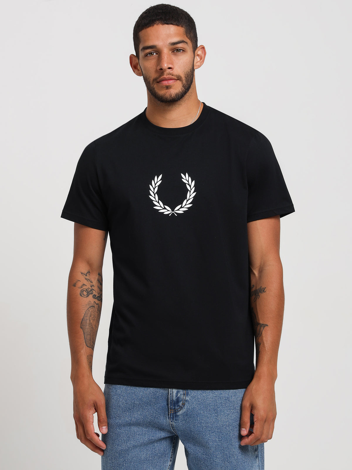 Fred Perry Laurel Wreath Graphic T-Shirt in Black & White | Black