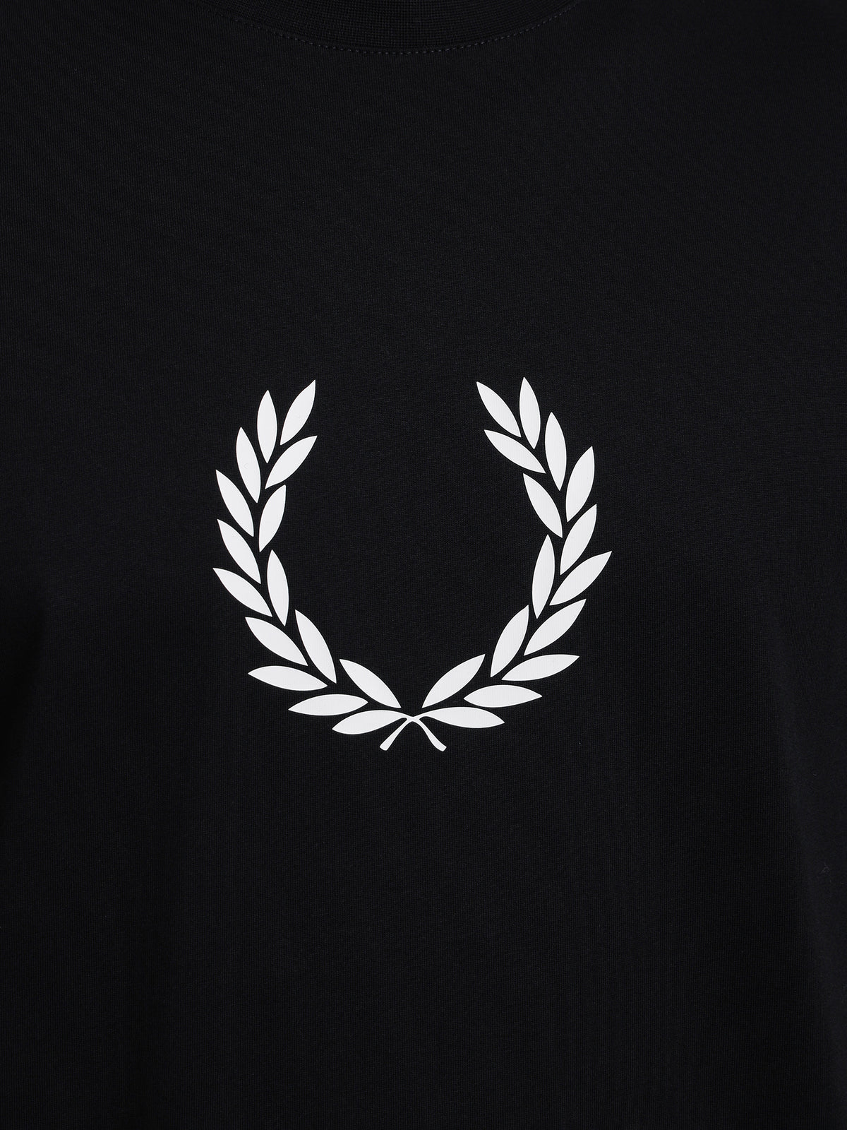 Fred Perry Laurel Wreath Graphic T-Shirt in Black & White | Black