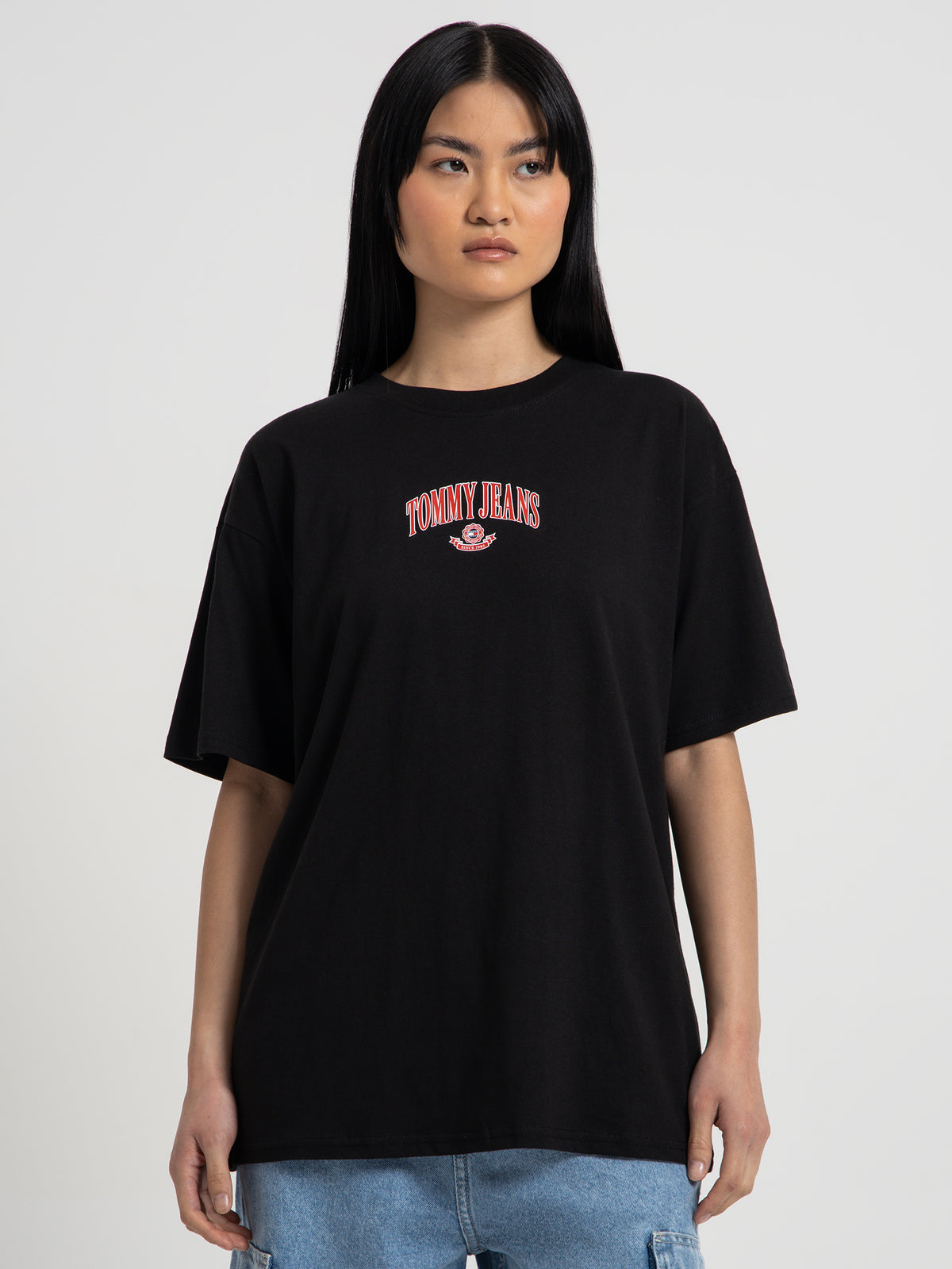 Tommy Hilfiger Logo Oversized Fit T-Shirt in Black | Black