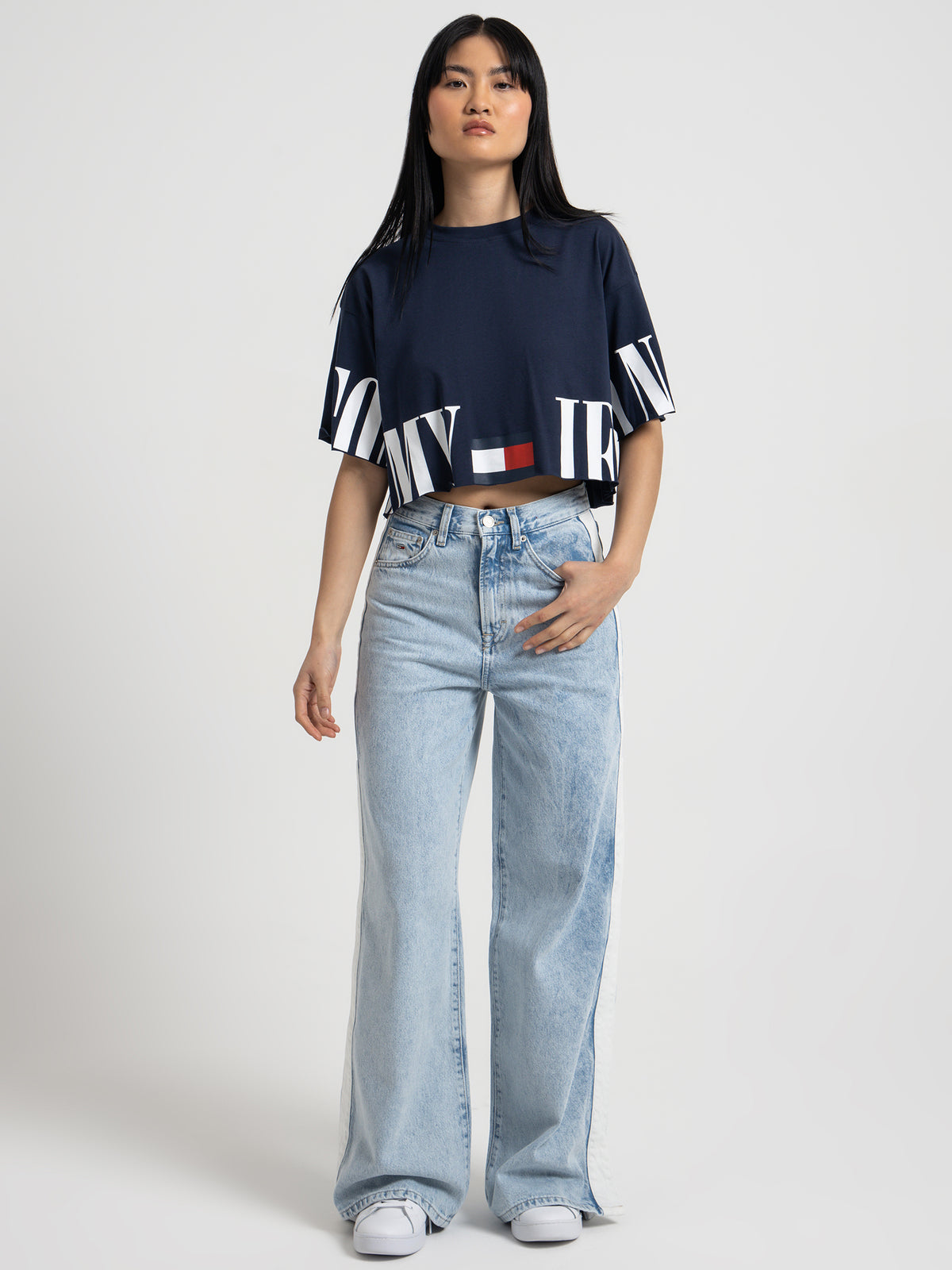 Tommy Hilfiger Logo Oversized Fit Cropped T-Shirt in Twilight Navy | Navy