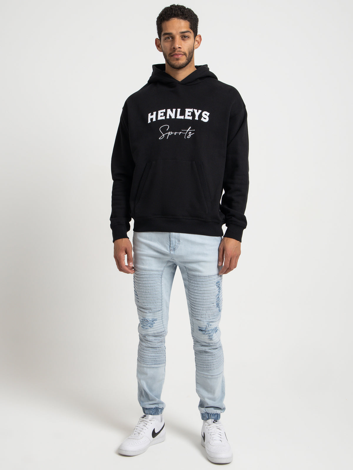 Henleys Club Hooded Sweater in Black | Black