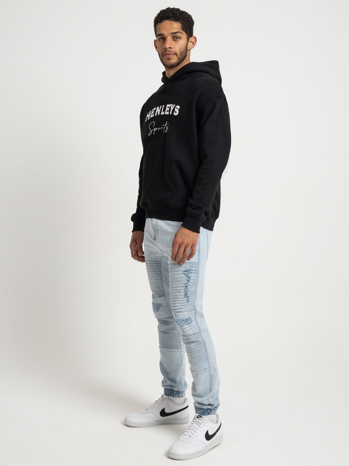 Henleys Club Hooded Sweater in Black | Black