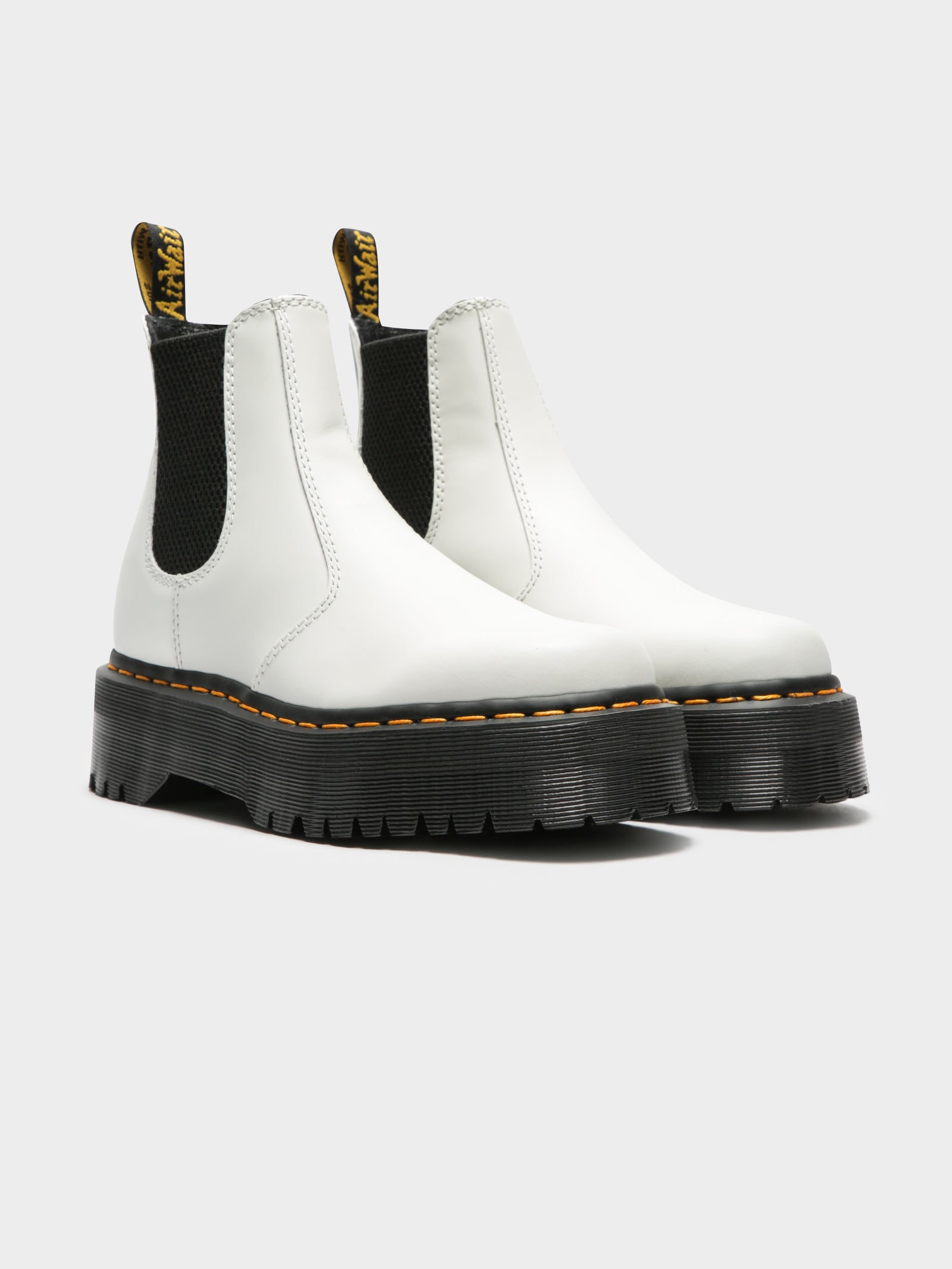 2976 Quad Smooth Leather Chelsea Boots in White