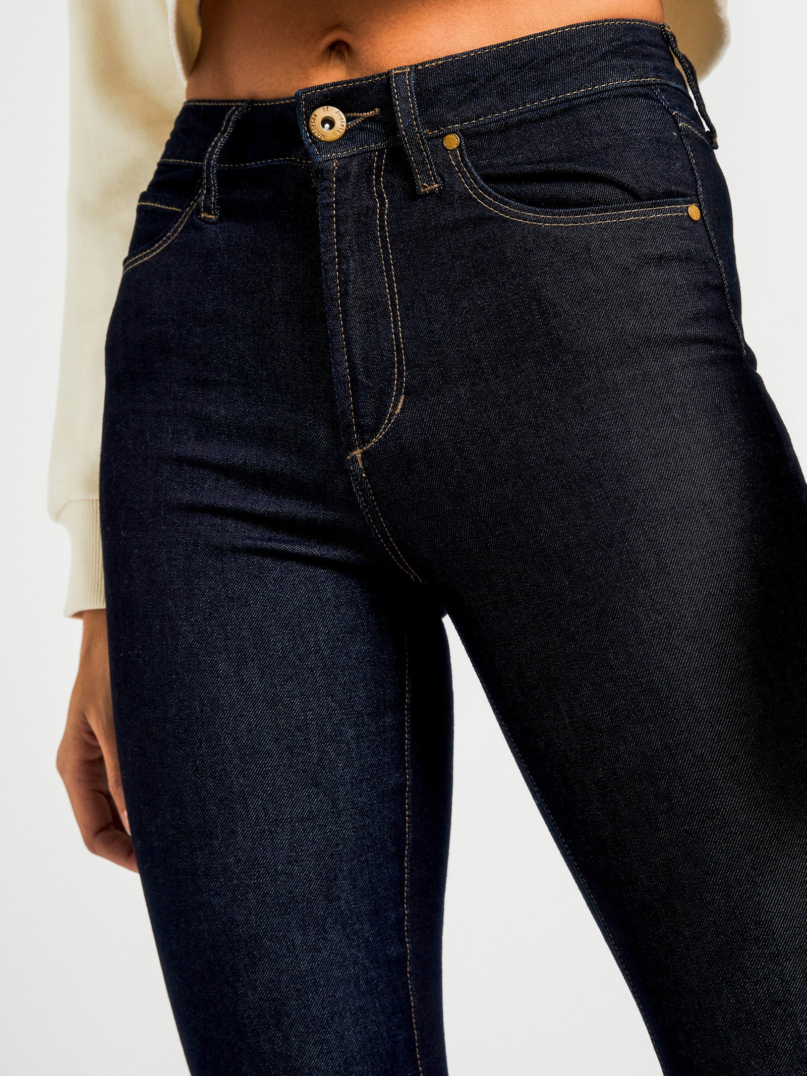 Sarah High Rise Skinny Jeans in Thunder Blue Denim