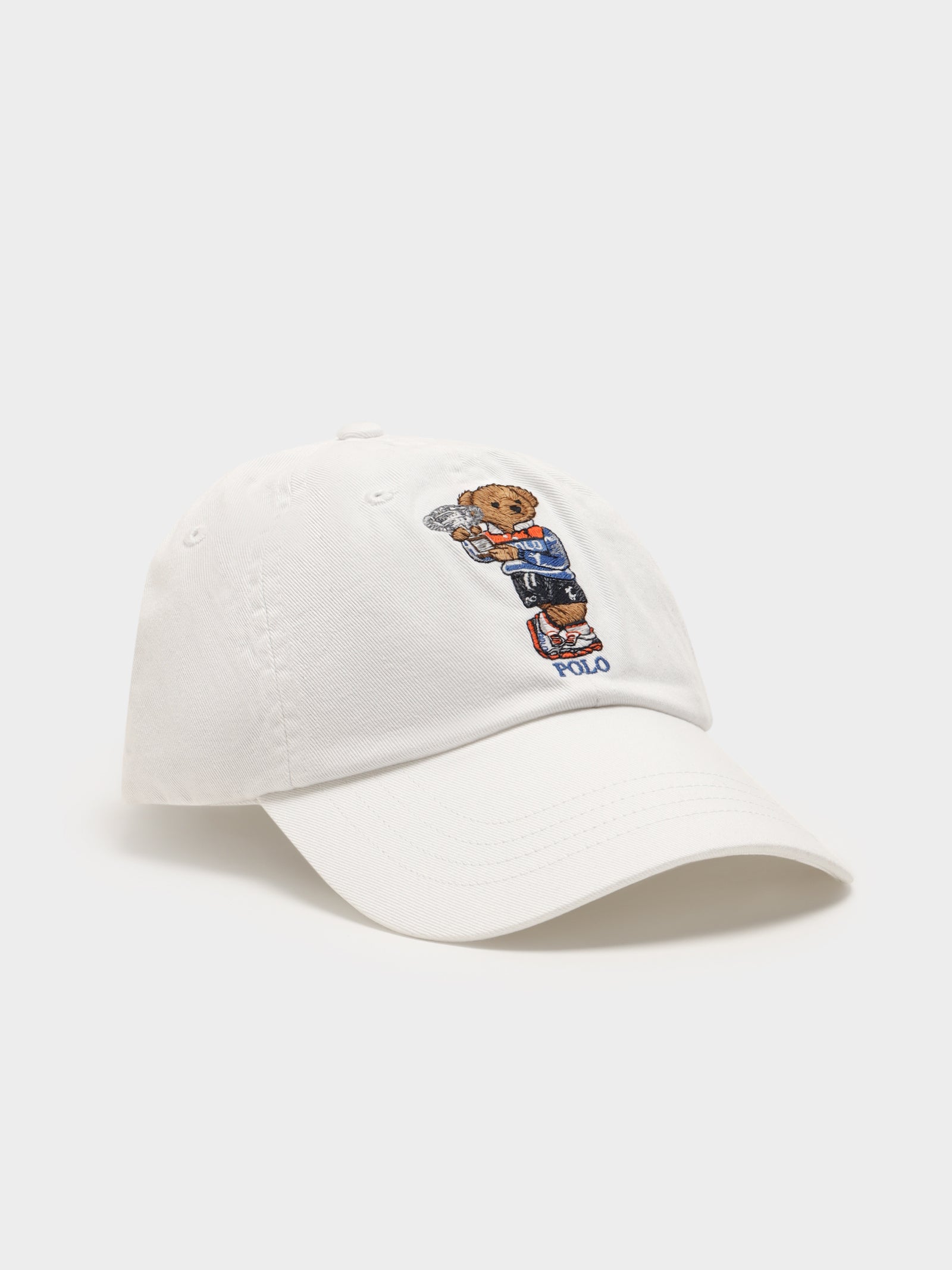 AO22 Bear Cap in White