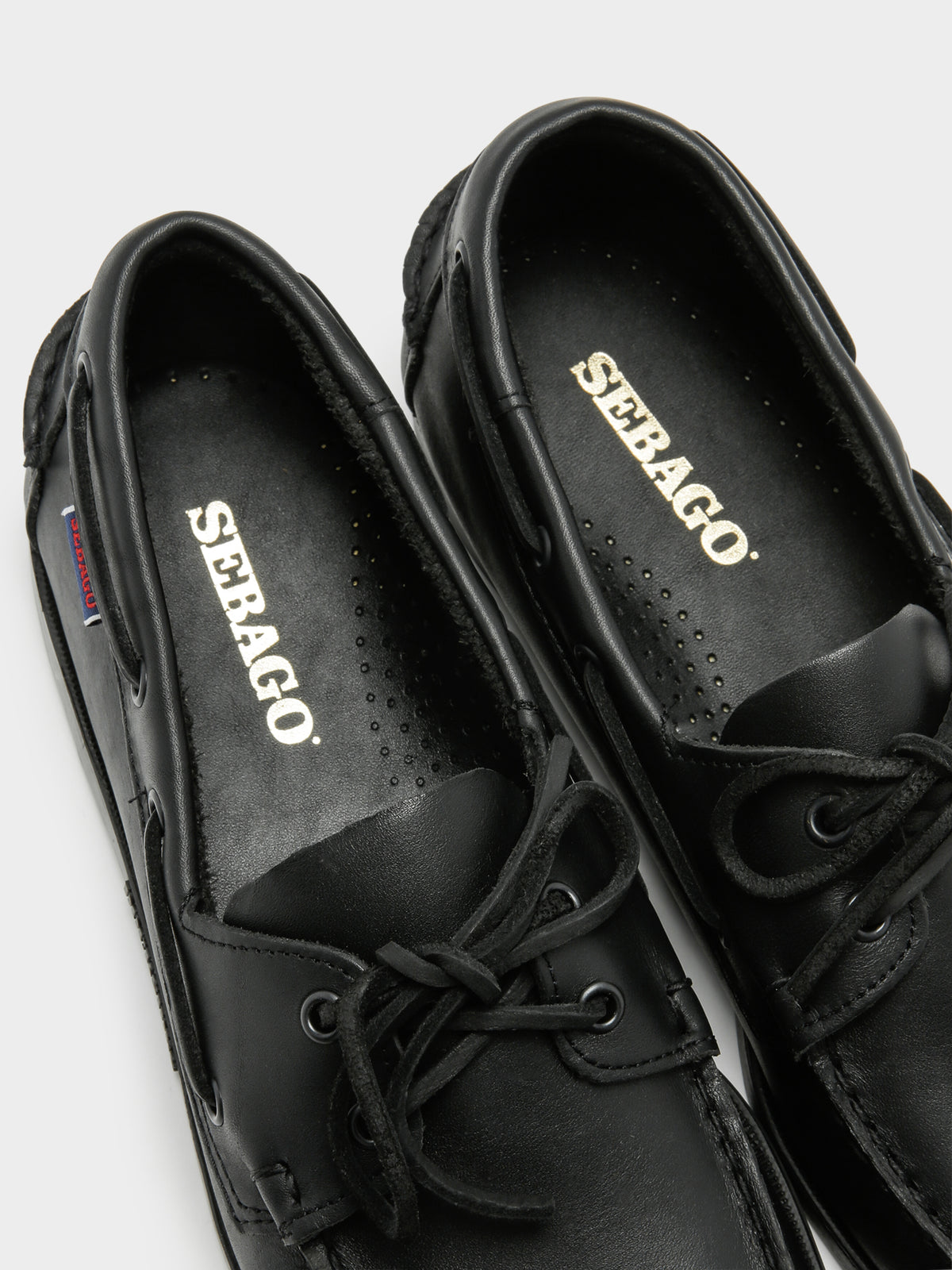 Sebago Mens Docksides Portland Leather Shoes in Black | A7O Black-White Yacht Club-Bla