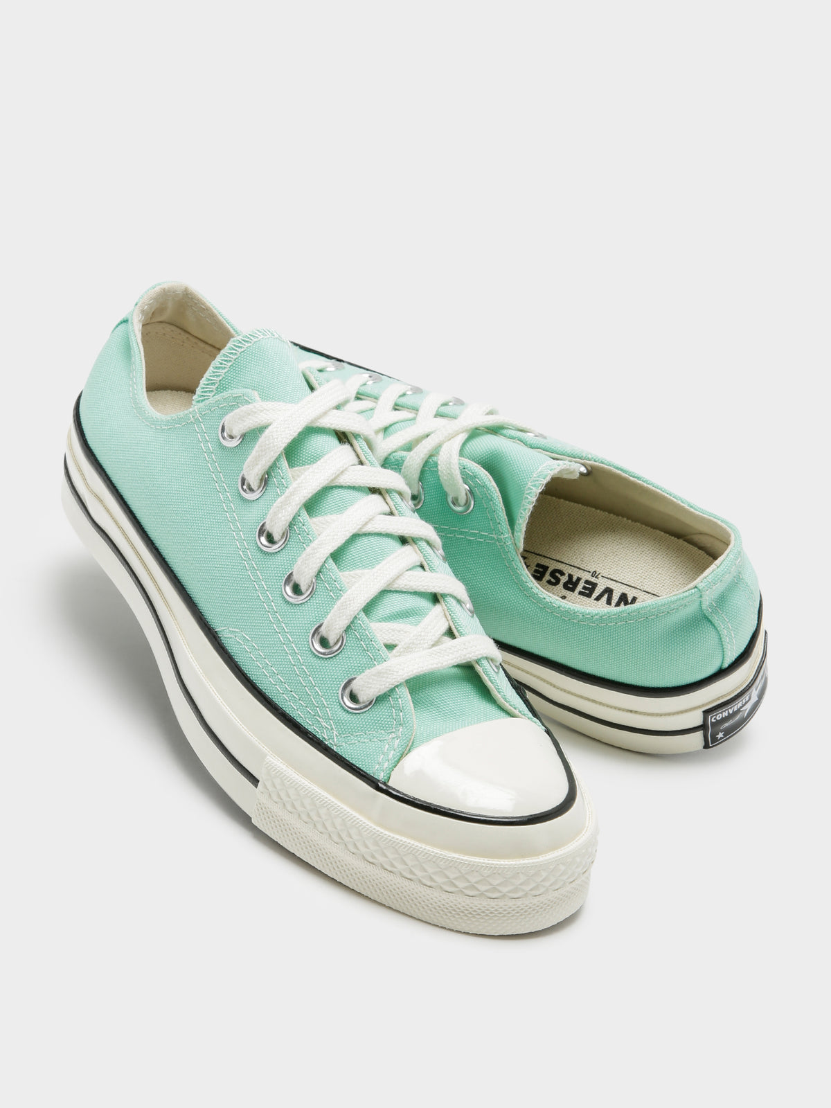 Converse Unisex Chuck 70 Ox Low Sneakers in Light Green | Light Green