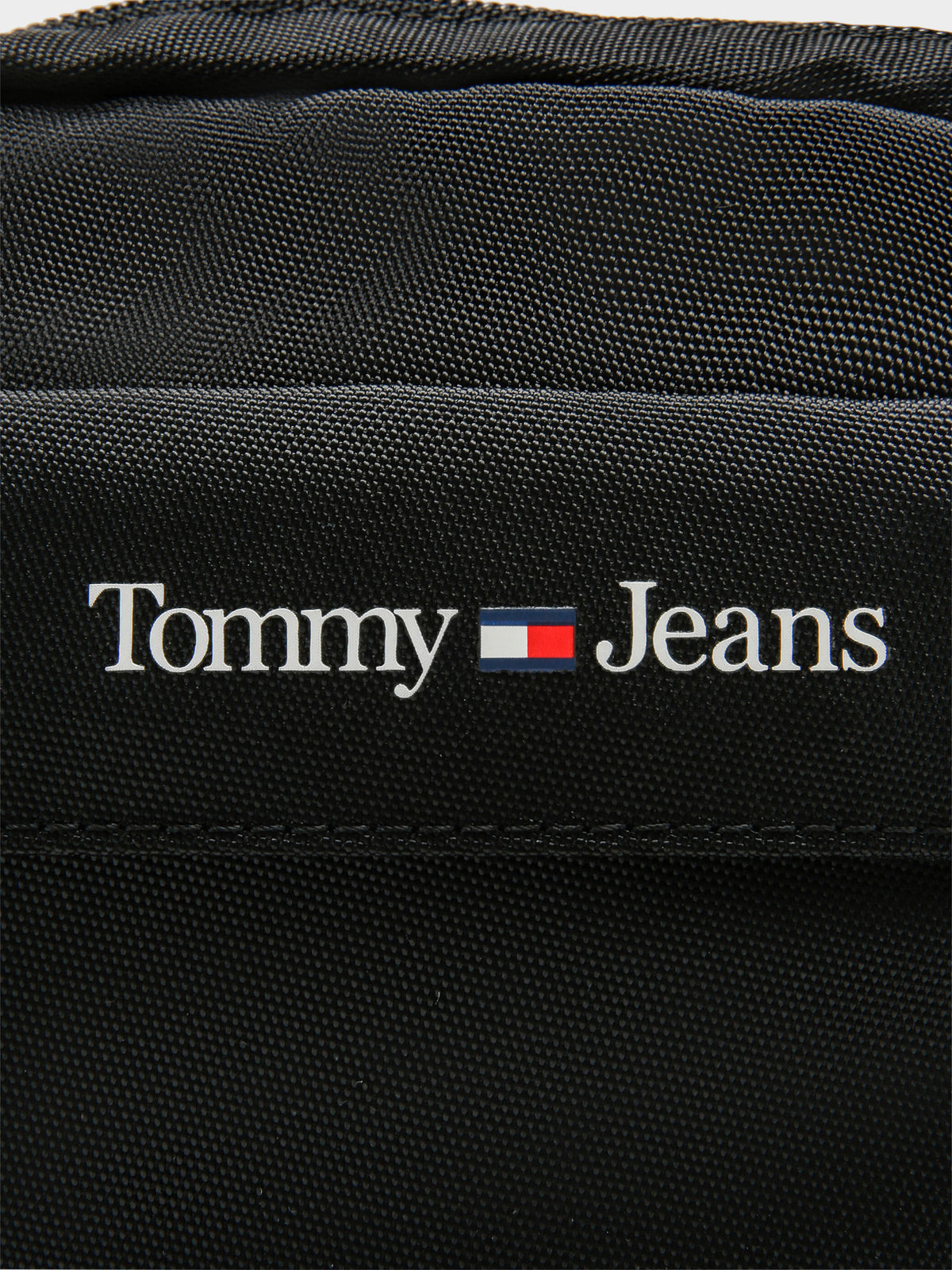 Tommy Hilfiger Essential Reporter Bag in Black | Black