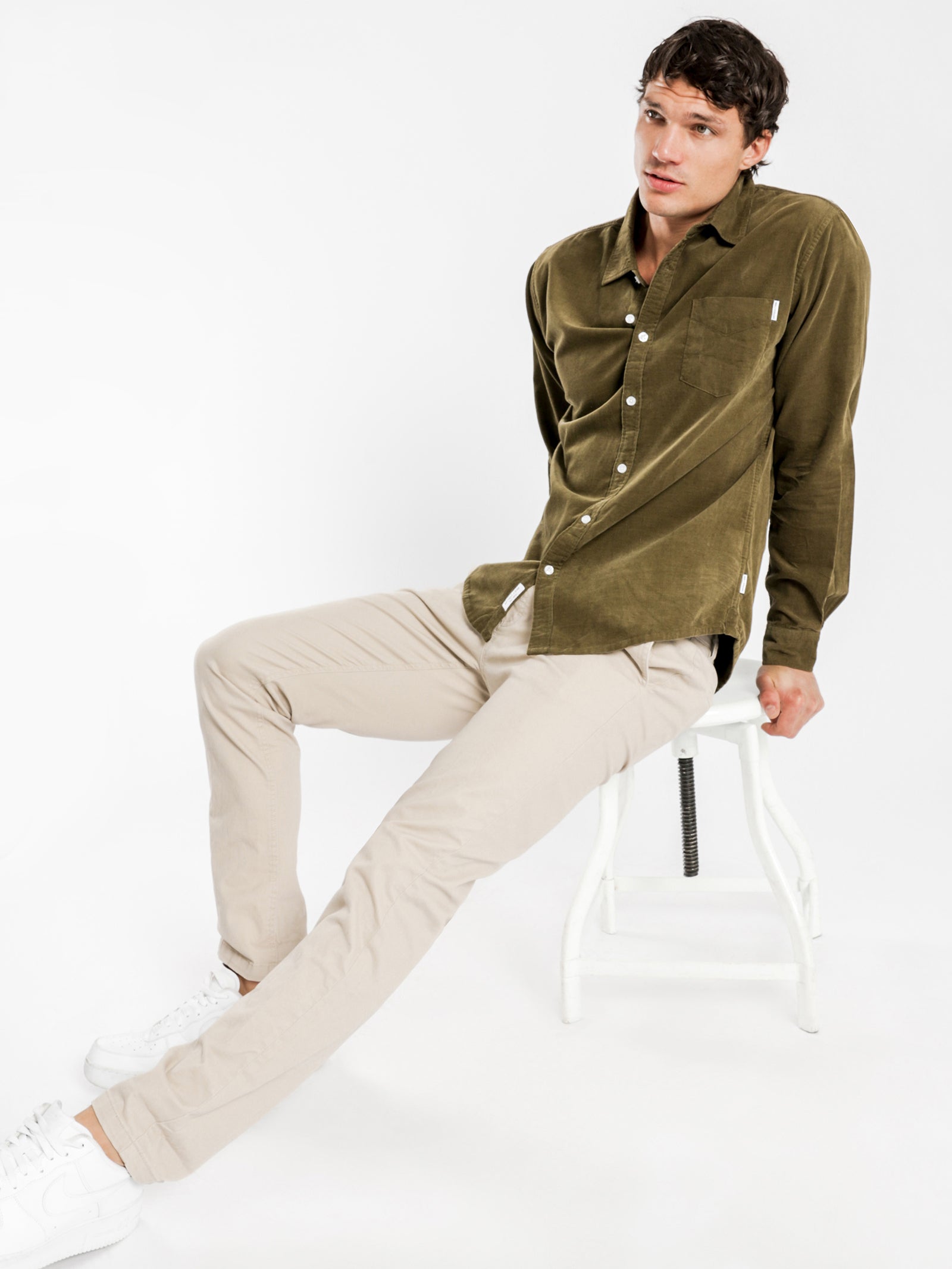 Axel Cord Long Sleeve Shirt in Olive