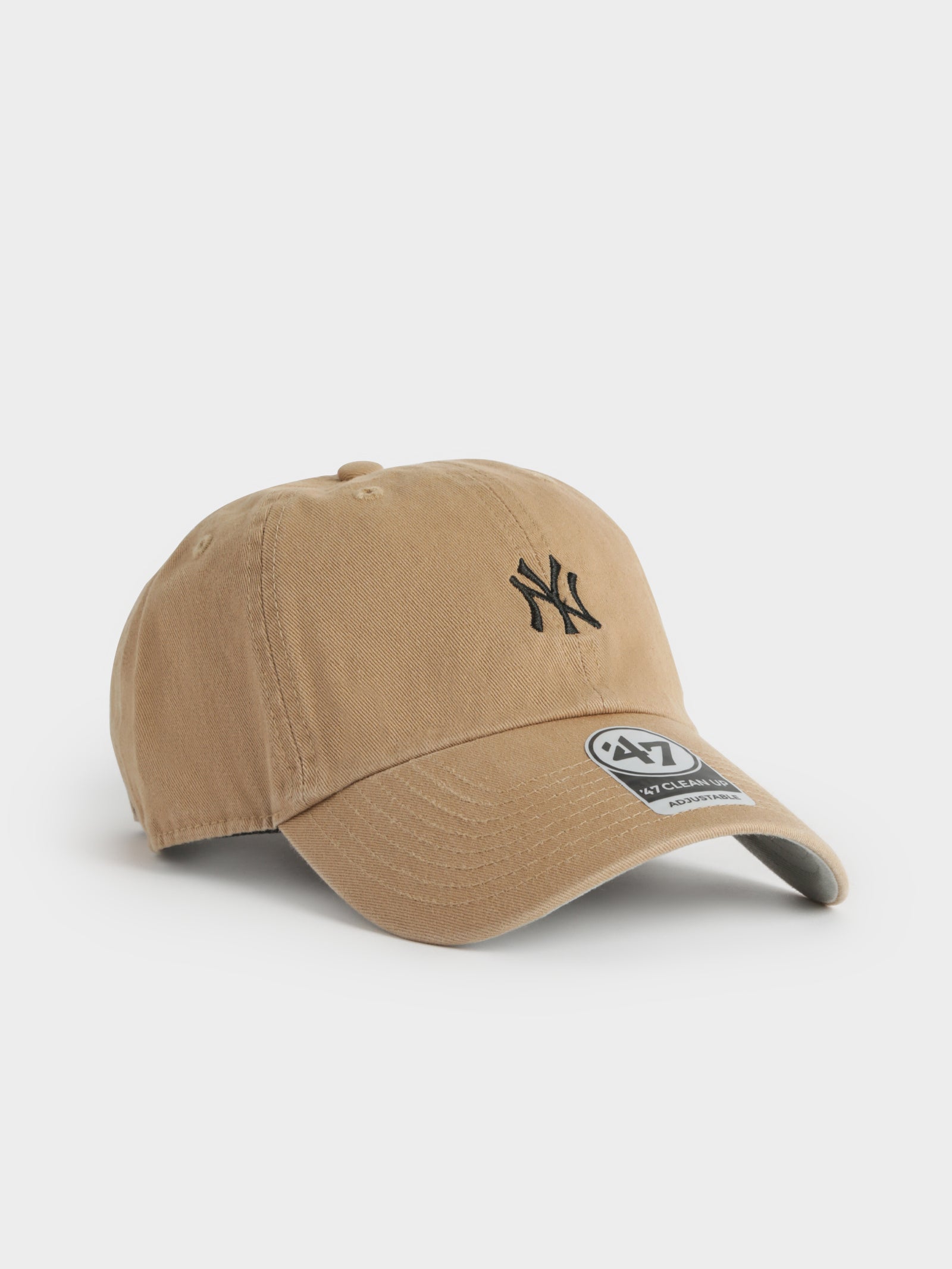 47 Clean Up New York Yankees Cap in Khaki & Black - Glue Store