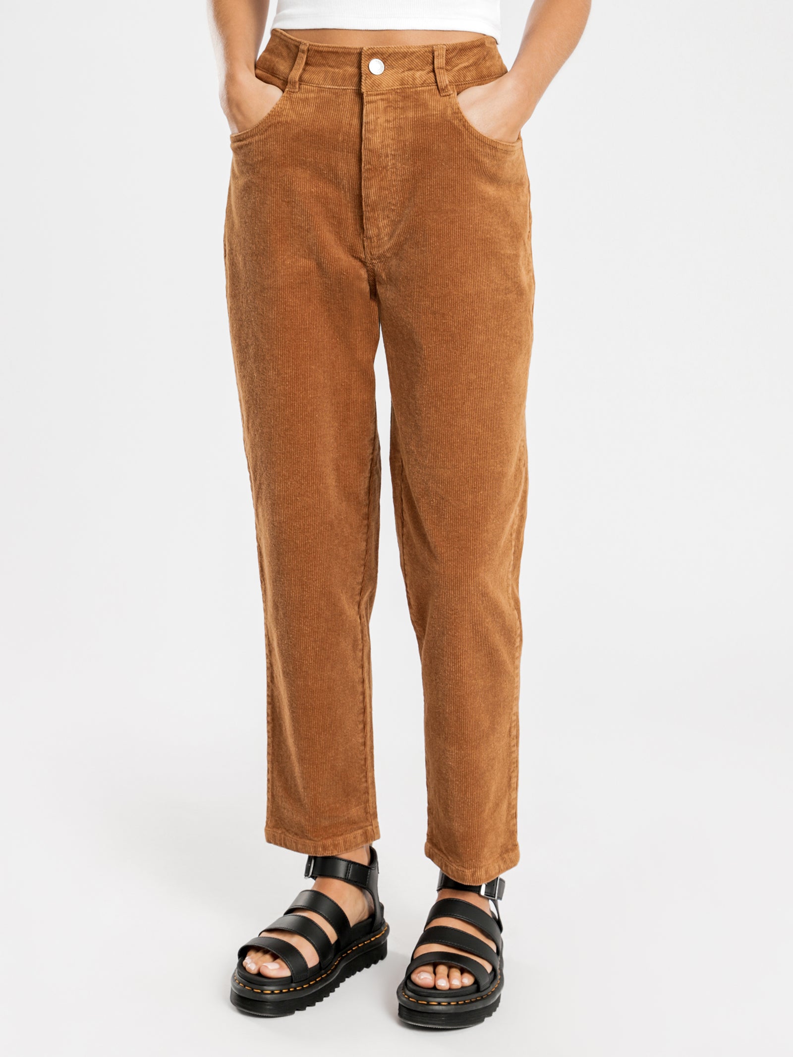 Mom Cord Pants in Tan