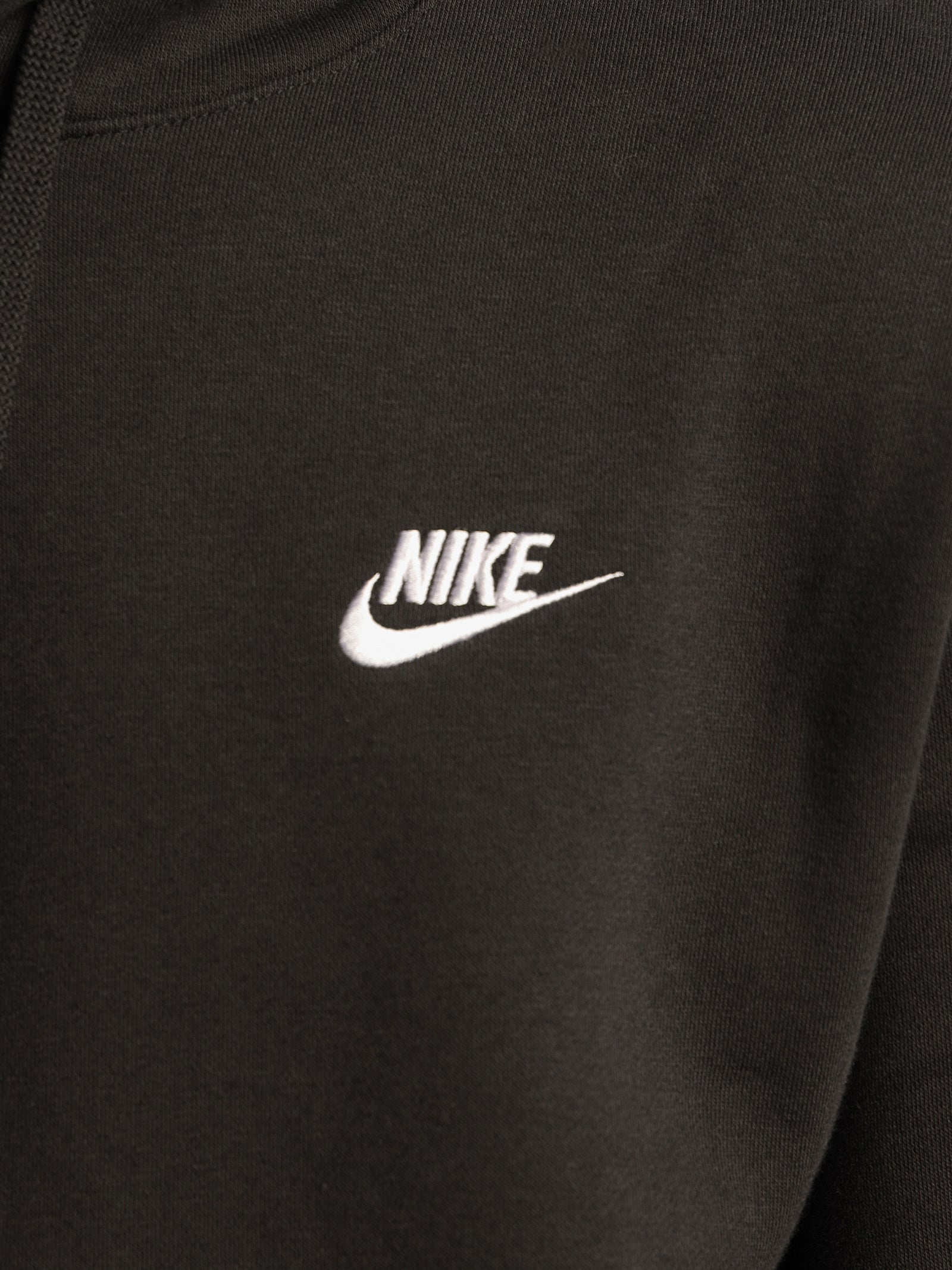 Sportswear Club Hoodie in Black