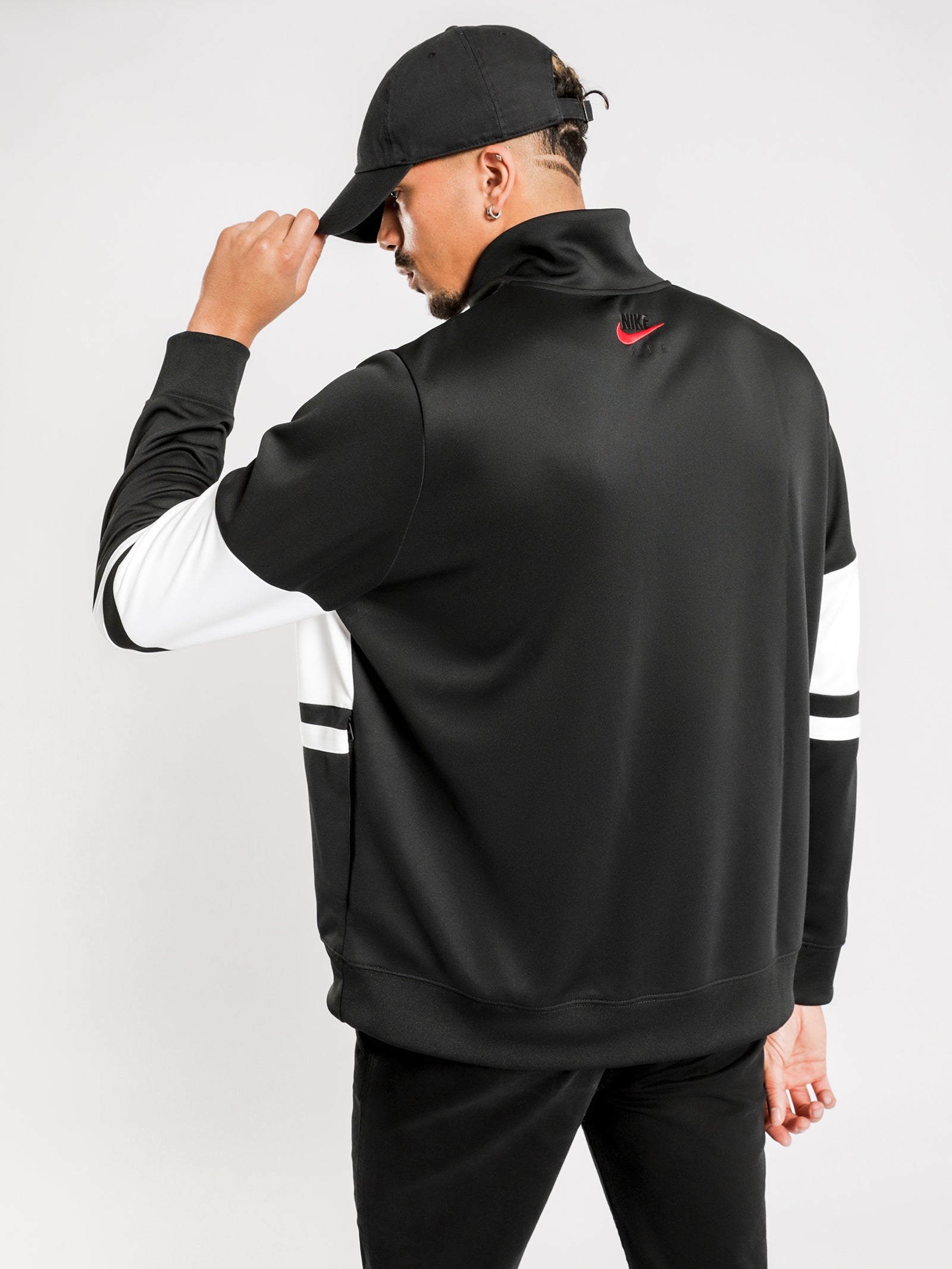 NSW Nike Air Jacket in Black