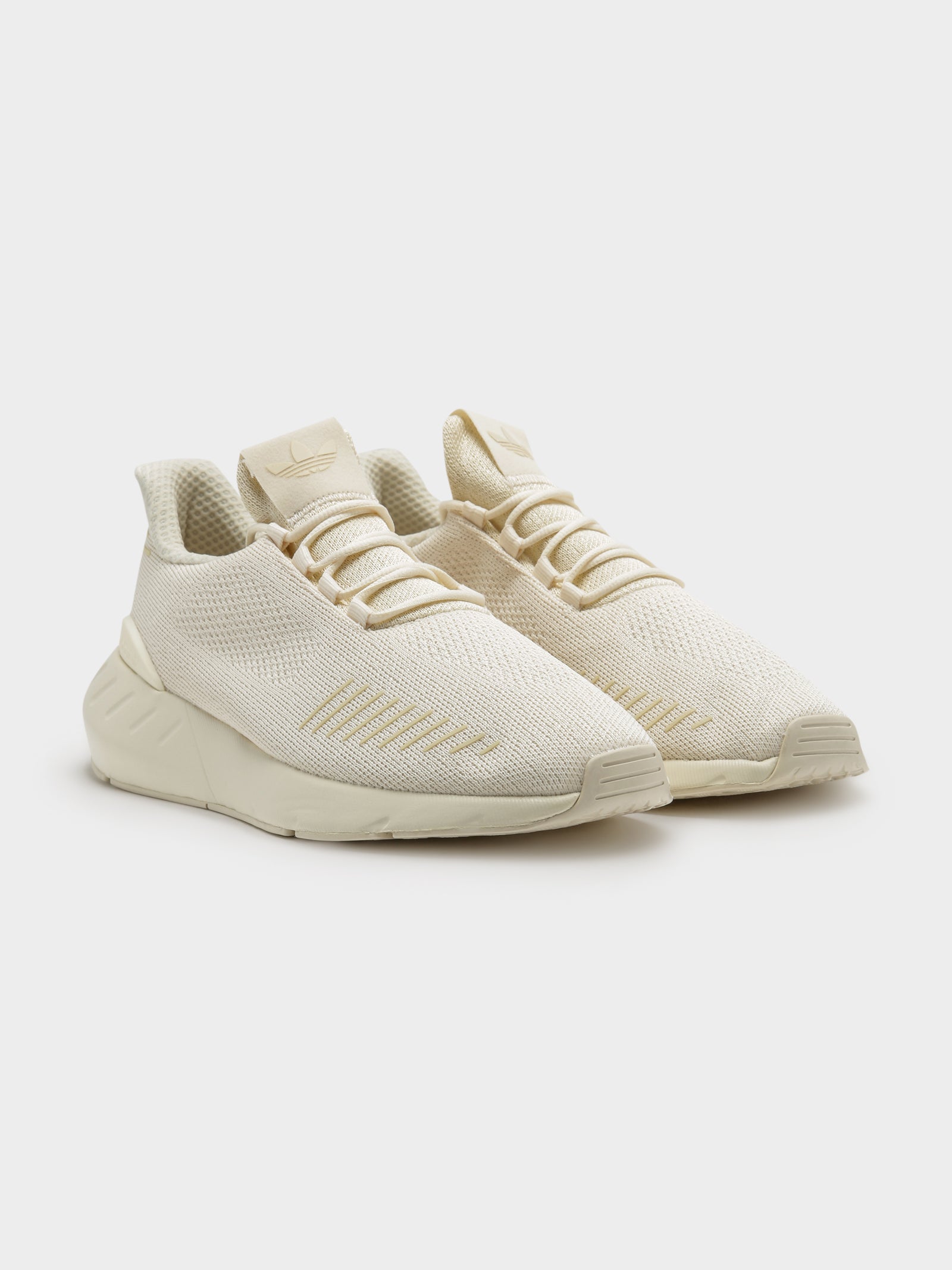 Womens Swift Run 22 Sneakers in Beige