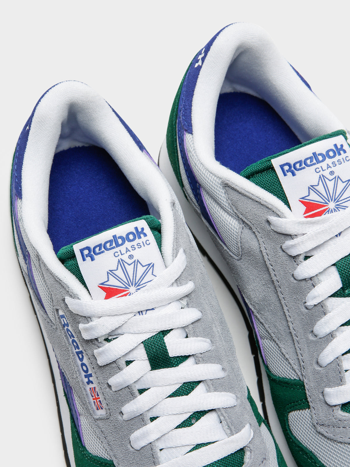 Reebok Unisex Classic Leather Sneakers in White & Green | White/Green