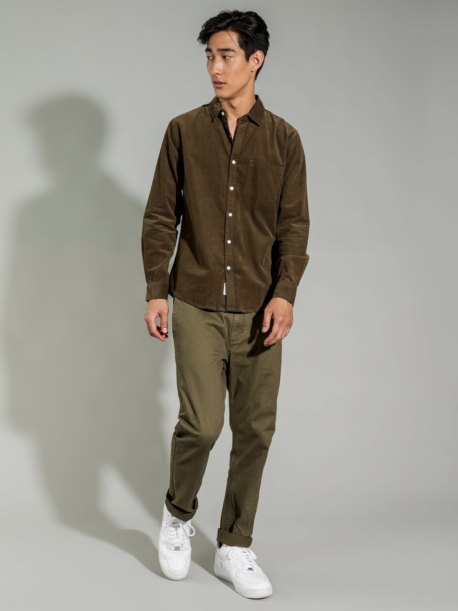 Miguel Corduroy Long Sleeve Shirt in Fern Green