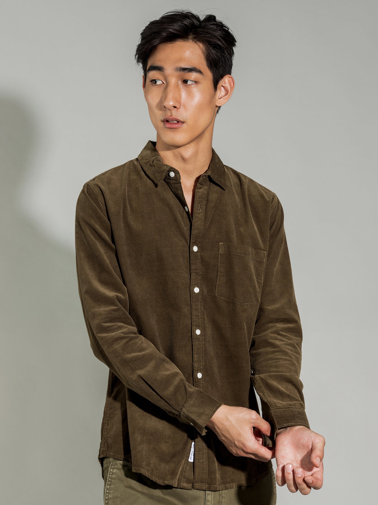 Miguel Corduroy Long Sleeve Shirt in Fern Green