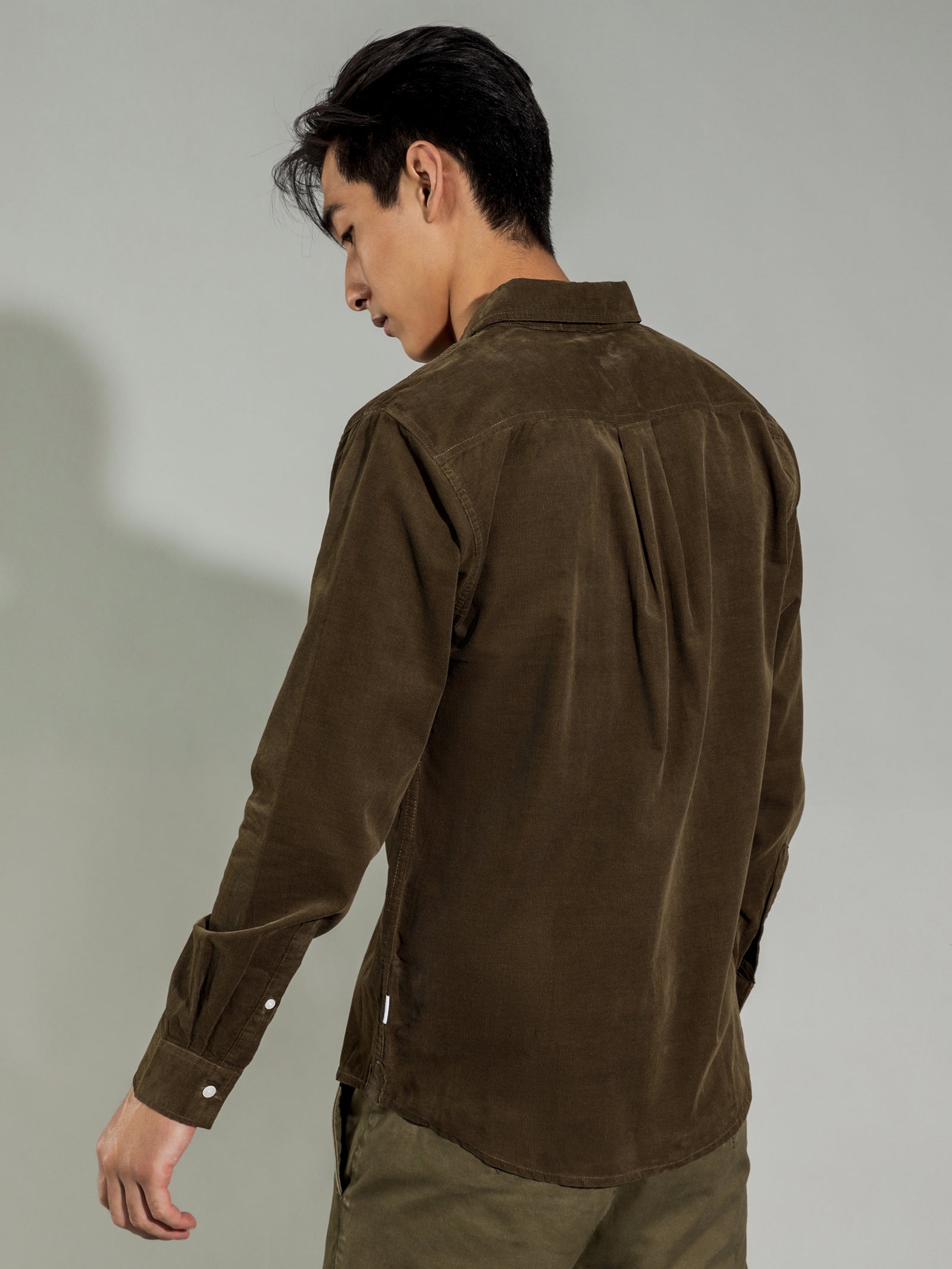 Miguel Corduroy Long Sleeve Shirt in Fern Green