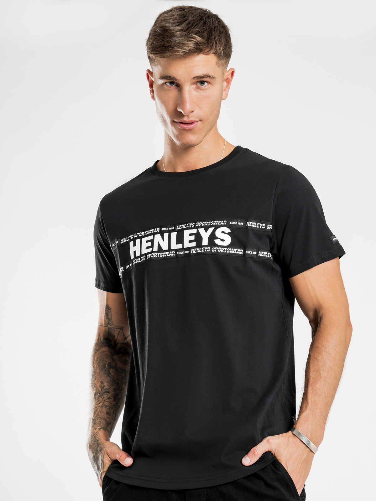 Henleys Marsh T-Shirt in Black | Black