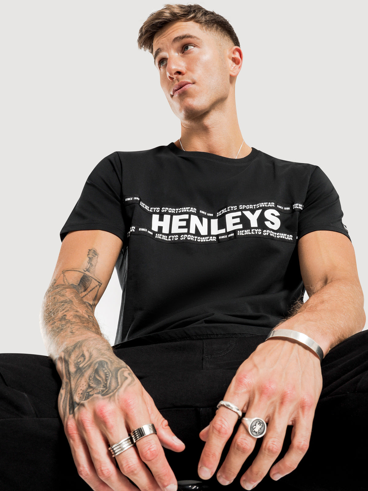 Henleys Marsh T-Shirt in Black | Black