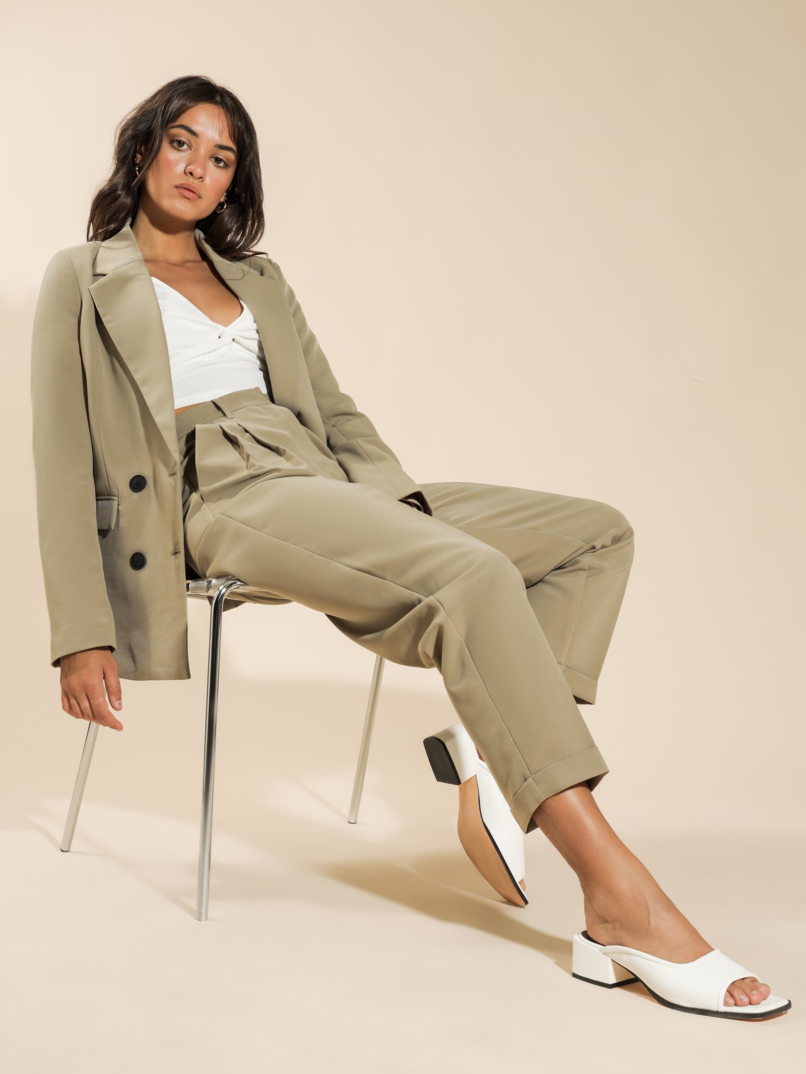 Rae Blazer in Khaki