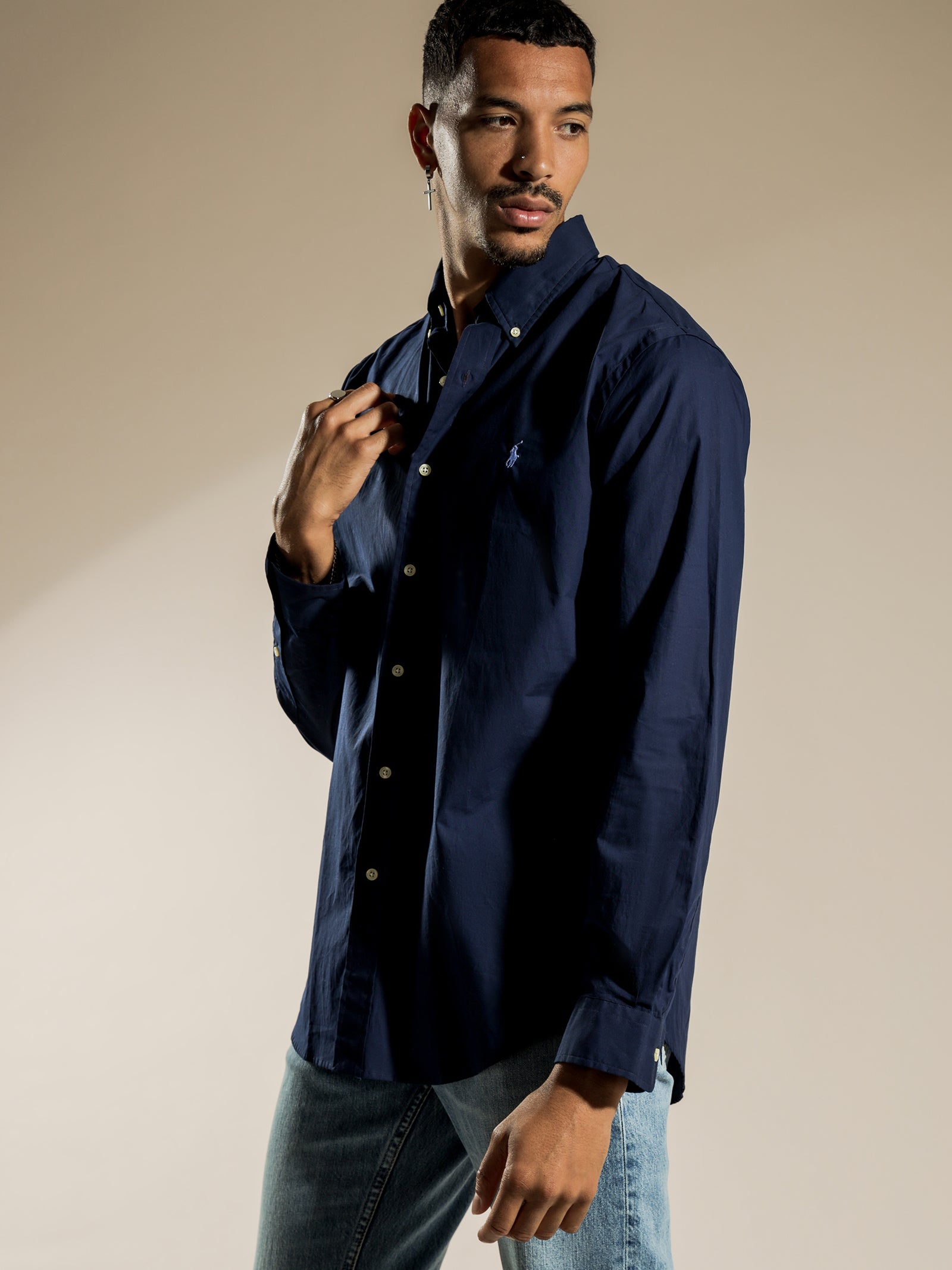 Comfort Fit Natural Stretch Poplin Shirt in Navy