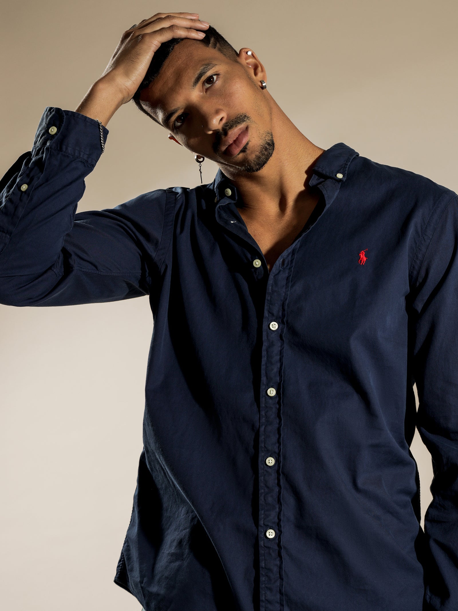 Slim-Fit Shirt in Navy Blue & Red