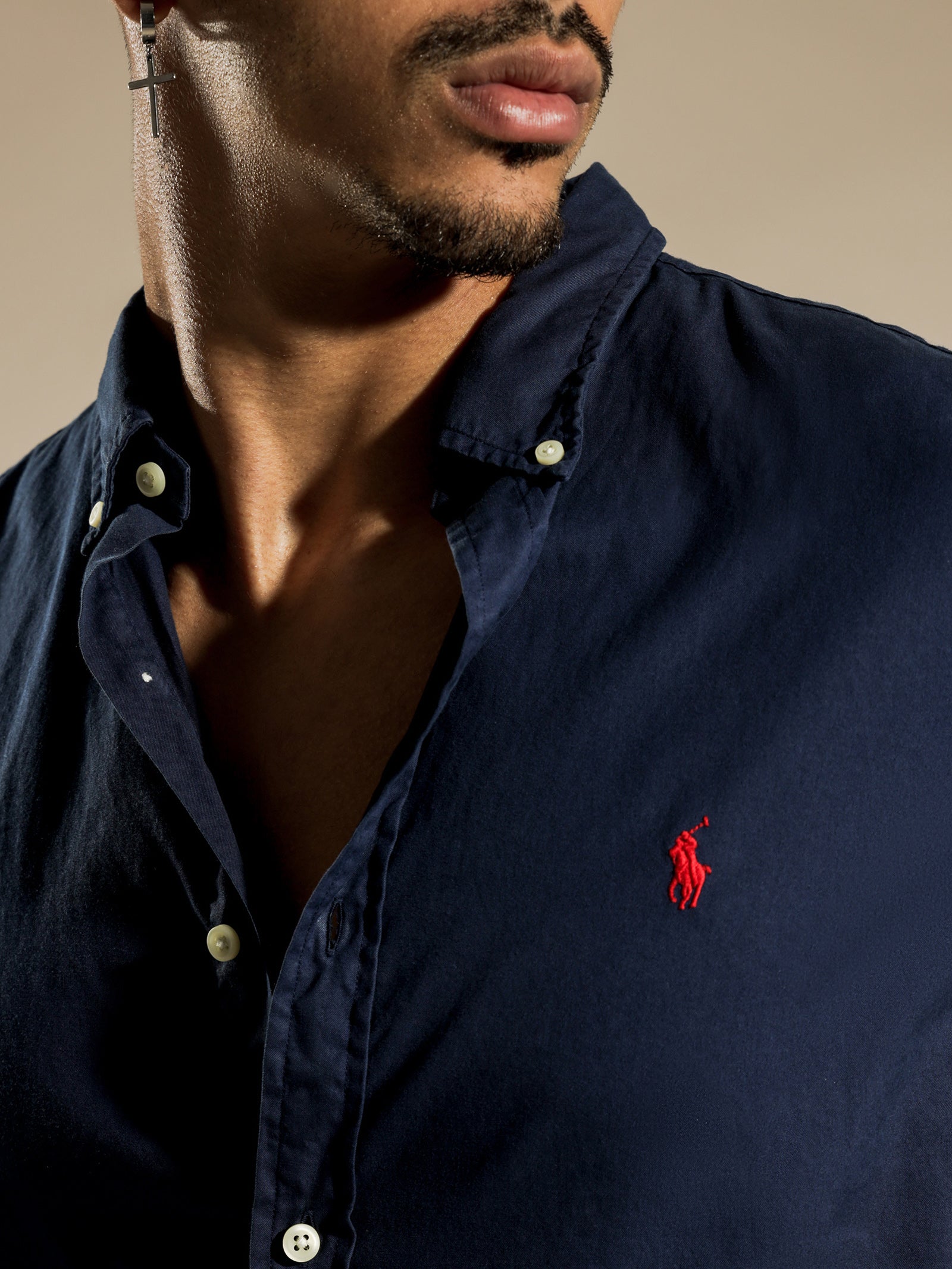 Slim-Fit Shirt in Navy Blue & Red