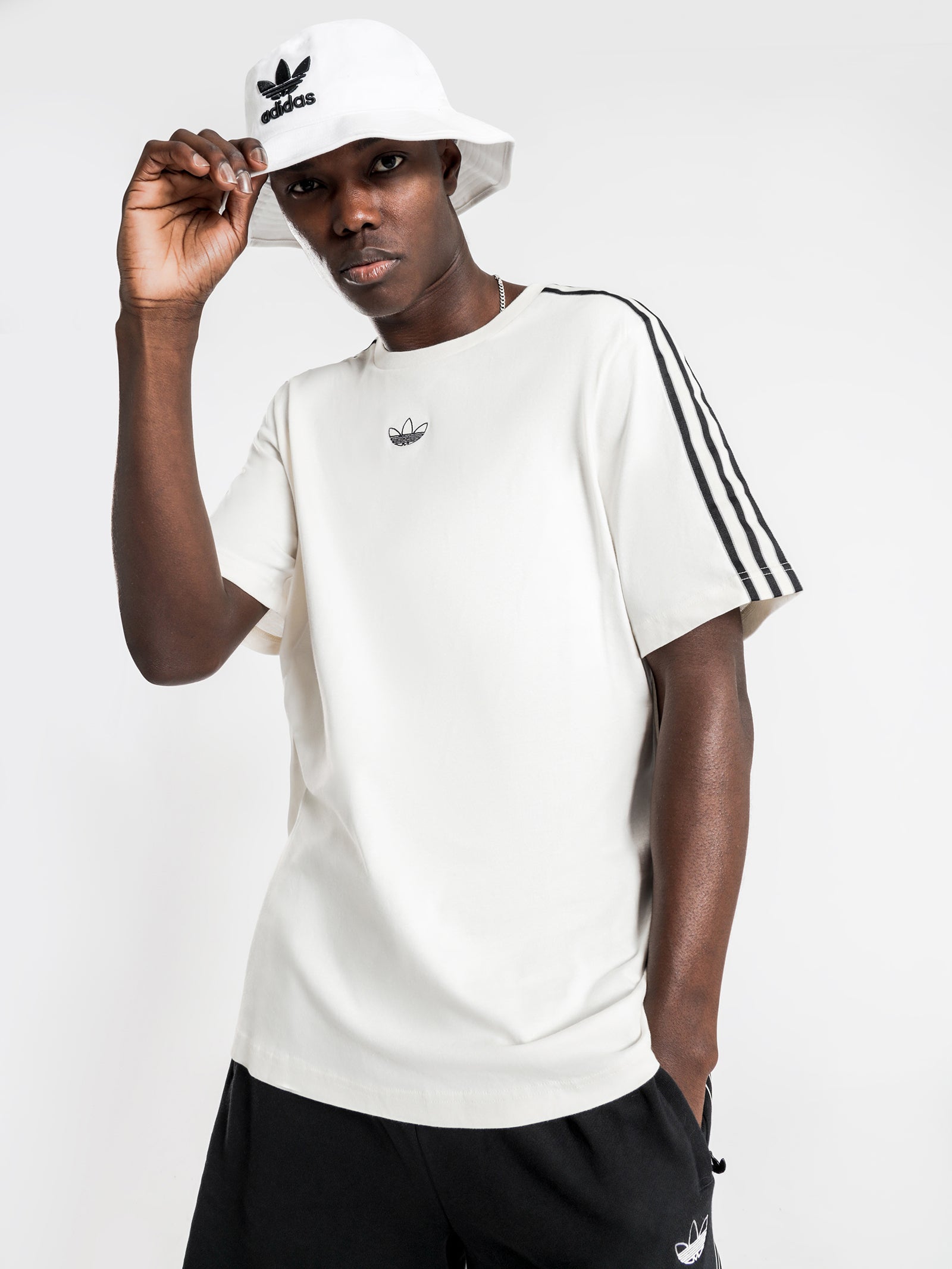 Adidas originals white outlet boyfriend fit t-shirt