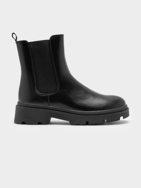 Therapy Threadbo Chelsea Boots in Black Black | Glue Store