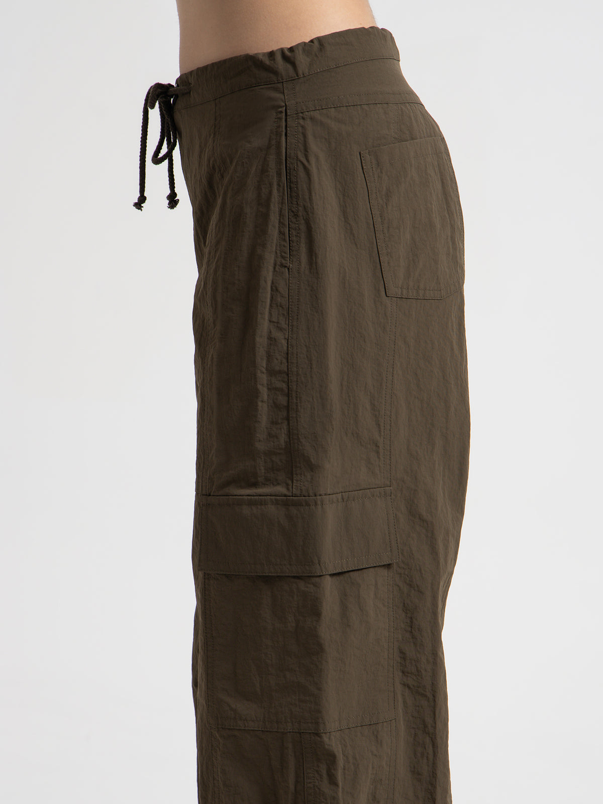 Beyond Her Vida Parachute Pants in Khaki | Khaki