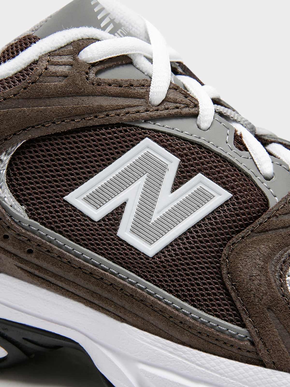 New Balance Unisex 530 Sneakers in Brown | Brown