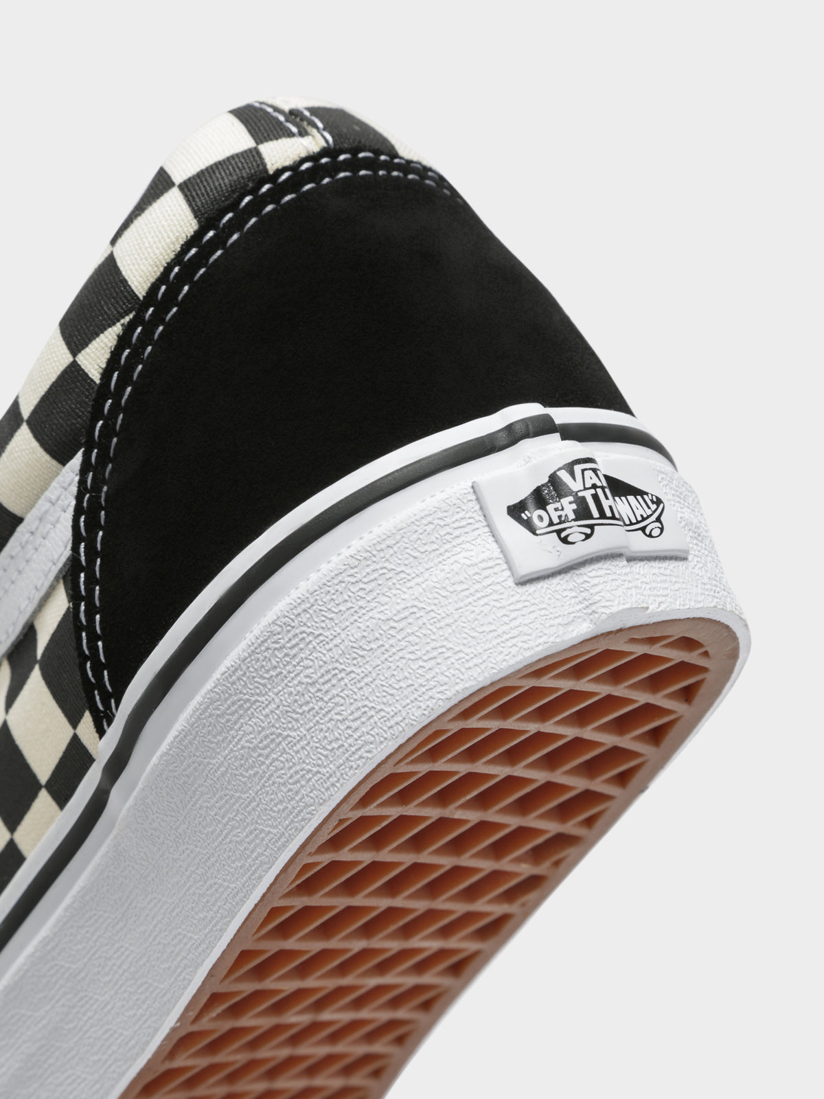 Vans Unisex Old Skool Checkered Sneaker in Black & White | Black/White