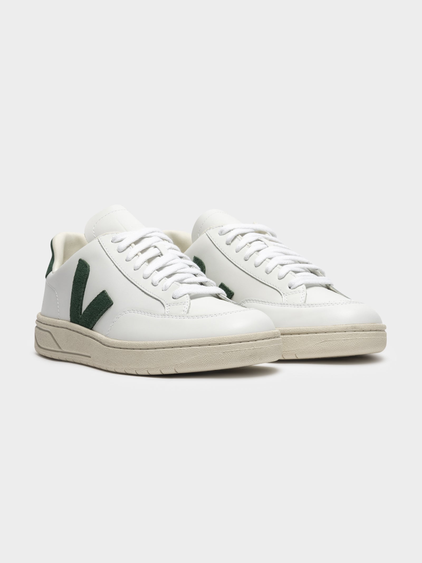 Veja best sale v12 men