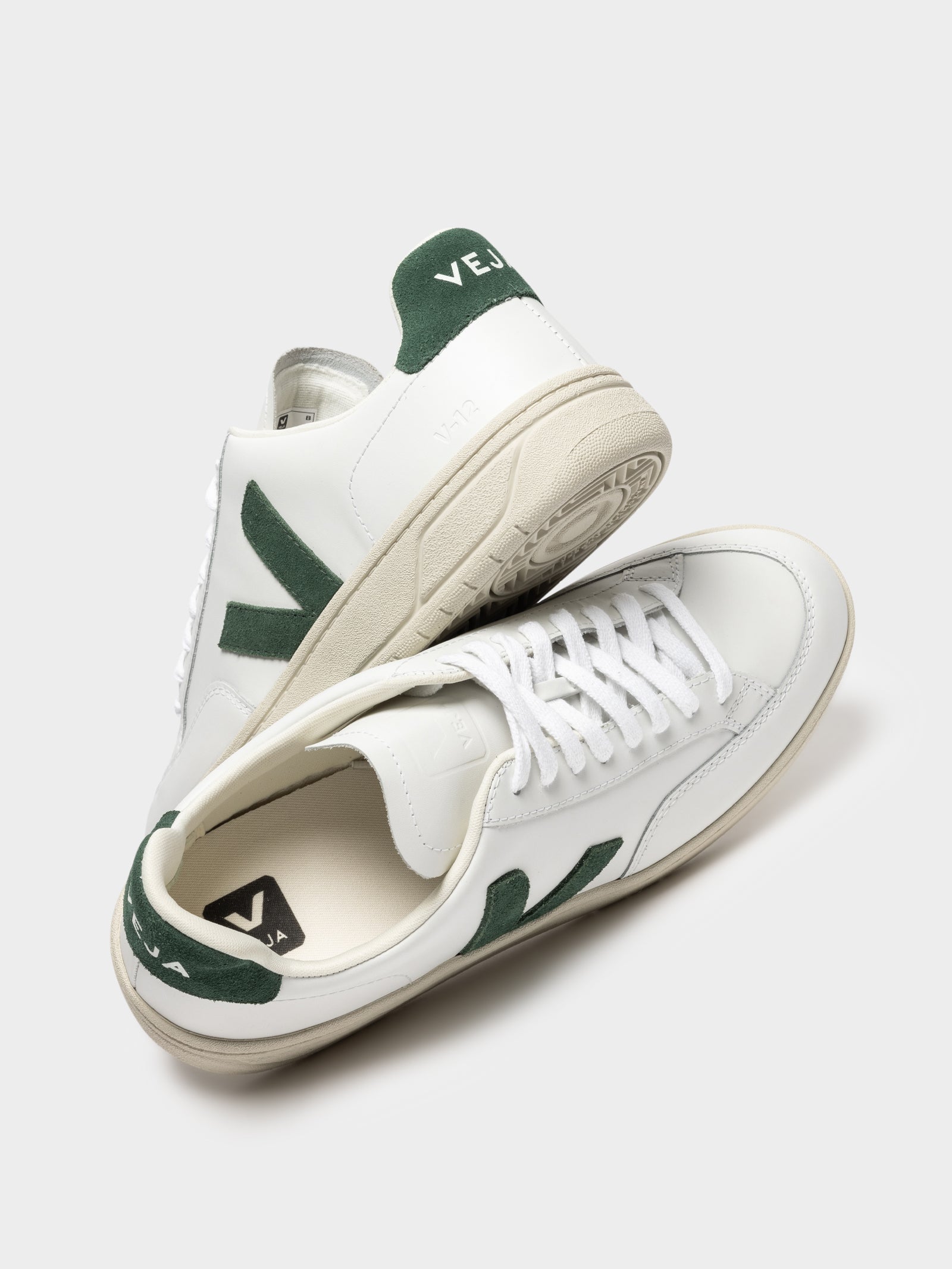 Veja v12 hot sale green