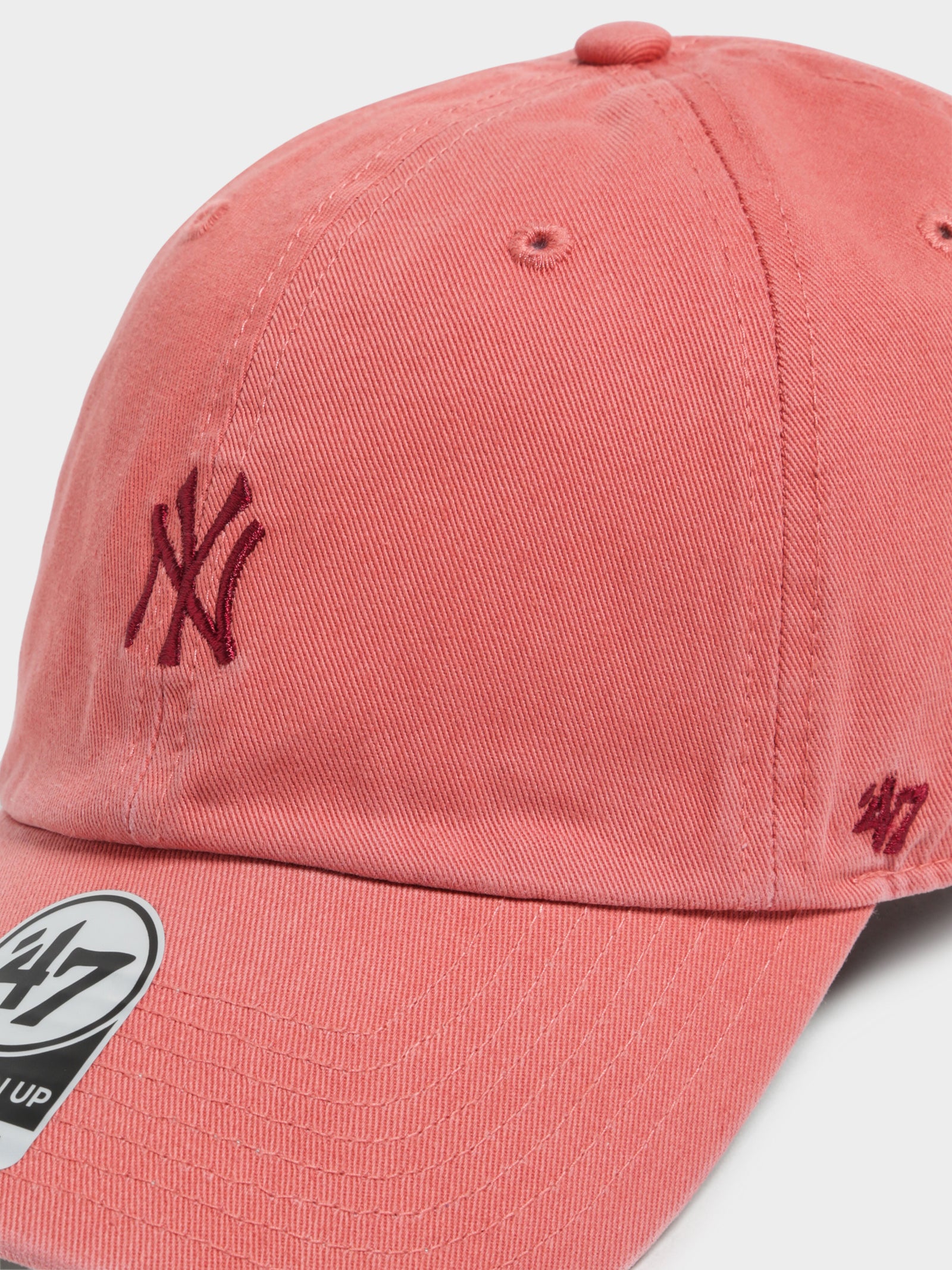 47 Clean Up New York Yankees Cap in Khaki & Black - Glue Store