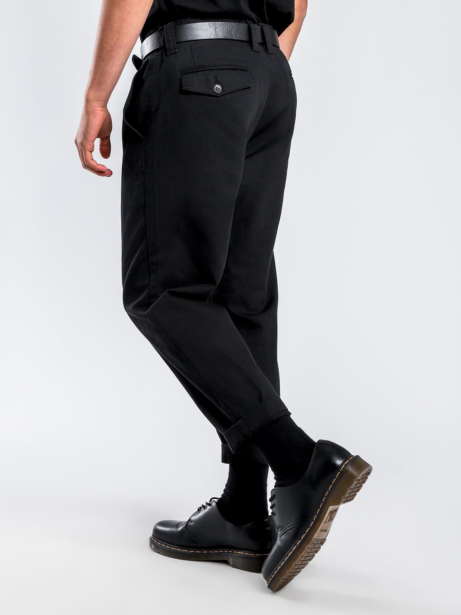 Baggy Pants in Black